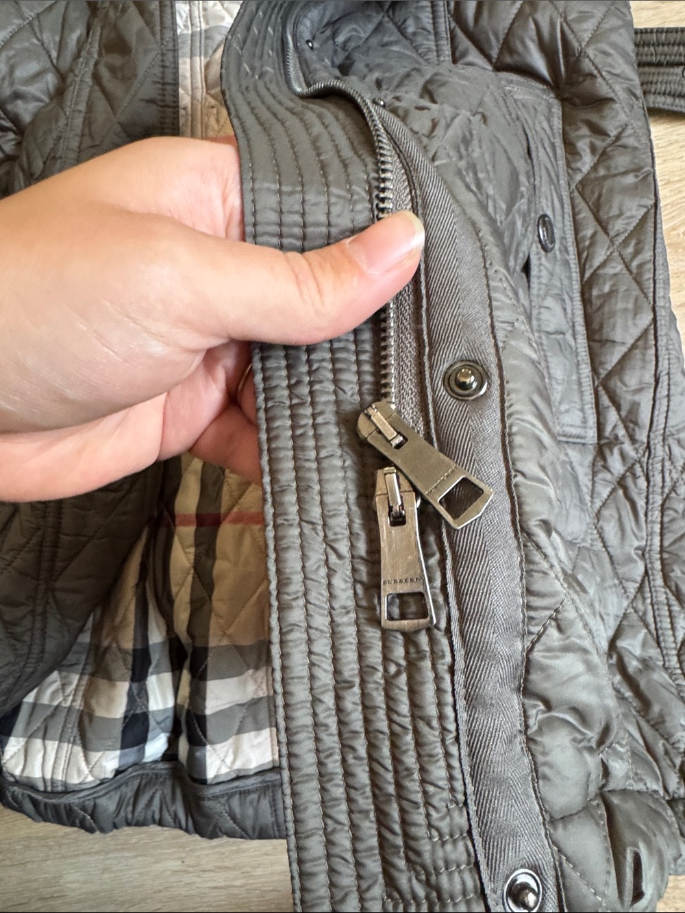 Burberry Baughton Quilted Coat - Picture 3 of 8